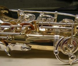 Lacquer with silver plated keys. Source: Musik-Bertram on eBay.com