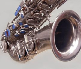 Seller notes sax is from 1949. Source: saxobrainiac on eBay.com saxophone keys, Akustik saxophone, vintage German sax, blue key touches, silver sax,