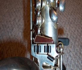 Akustik alto #2749 Source: saxer.org saxophone keys, Akustik saxophone, vintage German sax, amber colored key touches, silver sax,