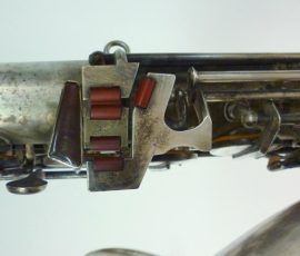 Akustik tenor #2874 Source: fatato81 on eBay.com saxophone keys, Akustik saxophone, vintage German sax, amber colored key touches, silver sax,