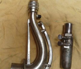 Akustik tenor #29xx Source: donnpenn on eBay.de Note: neck serial doesn't match horn tenor sax neck, microtuner, silver plated, sax mouthpiece with ligature and cap, vintage East German B&S model