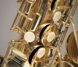 EX90 Series II alto #112xxx Source: robertoswinds.com