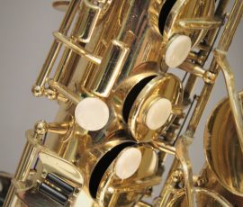 EX90 Series II alto #112xxx Source: robertoswinds.com