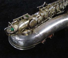 Source: SAXQUEST.COM on eBay.com Eugen Schuster, alto saxophone, silver saxophone, saxophone keys, vintage German saxophone, 1940s sax