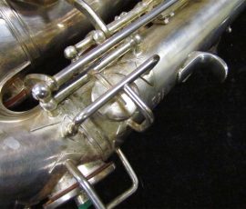 Source: SAXQUEST.COM on eBay.com Eugen Schuster, alto saxophone, silver saxophone, saxophone keys, vintage German saxophone, 1940s sax