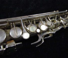 Source: SAXQUEST.COM on eBay.com Eugen Schuster, alto saxophone, silver saxophone, saxophone keys, vintage German saxophone, 1940s sax