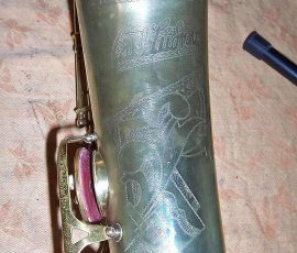Carl Ludwig tenor # 10xxx D&J copy of The New King. Source: A Friend of Bassic Sax vintage German saxophone, Dörfler & Jörka, Carl Ludwig, stencil sax, bell engraving, delacquered horn, D&J copy of Keilwerth The New King