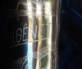 H. Genet tenor # 113xx D&J copy of The New King. Source: sistersue0 on eBay.com vintage German saxophone, Dörfler & Jörka, H. Genet, stencil sax, bell engraving, two-tone horn, D&J copy of Keilwerth The New King