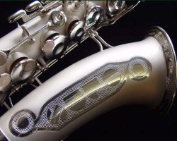 Olds Super alto Source: soundfuga.jp