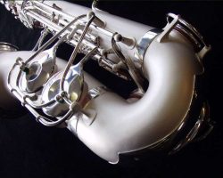 Olds Super alto Source: soundfuga.jp