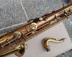 ACe tenor # 17890 D&J copy of a Toneking. Source: g.mu6 on eBay.com vintage German saxophone, tenor sax, Dörfler & Jörka, ACe, stencil sax, octave mechanism, lacquer horn, D&J copy of Keilwerth Toneking