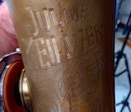 Julius Keilwerth (?) alto #11252 D&J copy of The New King. Source: raularan on eBay.com vintage German saxophone, Dörfler & Jörka, Julius Keilwerth, stencil sax, bell engraving, two-tone horn, D&J copy of Keilwerth The New King