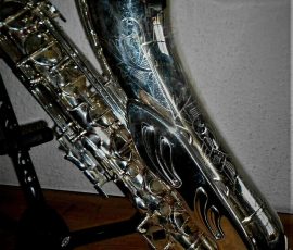 Original Hopf Classic tenor # 7645 D&J copy of The New King. Source: barjazzo on eBay.com vintage German tenor saxophone, Dörfler & Jörka, Original Hopf Classic, stencil sax, metal angel wing key guard, nickel silver plated sax