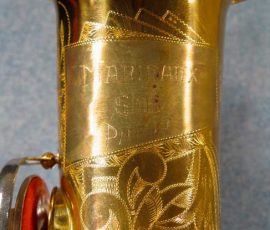 SML alto # 8522 D&J copy of The New King. Source: junkdude.com vintage German saxophone, Dörfler & Jörka, SML, stencil sax, bell engraving, two-tone horn, D&J copy of Keilwerth The New King