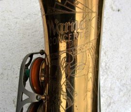 Warner Concerto alto # 11928 D&J copy of The New King. Source: clarksmusic on eBay.com vintage German saxophone, Dörfler & Jörka, Warner Concerto, stencil sax, bell engraving, two-tone horn, D&J copy of Keilwerth The New King