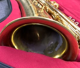 Source: prestomusicalrepairs.com King Excellence bass saxophone, Jinyin-made bass saxophone, long wrap bass, stencil sax, Chinese bass sax, vintage American style, Conn New Wonder bass sax copy,