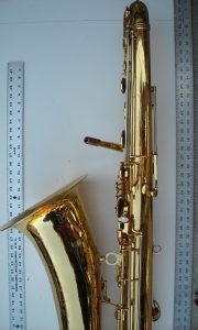 Source: MasonProSaxophonesSince1949 on eBay.com Mason Pro bass saxophone, Jinyin-made bass saxophone, long wrap bass, stencil sax, Chinese bass sax, vintage American style, Conn New Wonder bass sax copy,