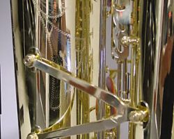Source: intermuzika on eBay.com Oleg first generation bass saxophone, Jinbao-made bass saxophone, short wrap bass, stencil sax, Chinese bass sax, Super Action 80 Series II copy,