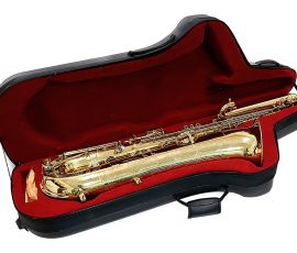 Source: soundhouse.co.jp Playtech bass saxophone, long wrap bass, stencil sax, Chinese bass sax, vintage American style, Conn New Wonder bass sax copy, 2 necks on neck pouch