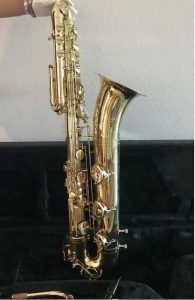 Source: vicdev99 on eBay.com Stagg bass saxophone, Jinbao-made bass saxophone, short wrap bass, stencil sax, Chinese bass sax, Super Action 80 Series II copy,