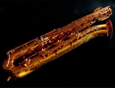 Serial # unknown. Source: soundfuga.jp low A bari sax, Dave Guardala Artist Series baritone saxophone, floral engraving, lacquer saxophone