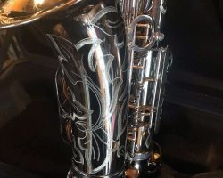 Dave Guardala alto #360761 Made in China or Taiwan. Source: roundupstate on eBay.com Dave Guardala alto sax, Asian-made saxophone, black nickel silver key work,