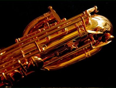 Serial # unknown. Source: soundfuga.jp low A bari sax, Dave Guardala Artist Series baritone saxophone, floral engraving, lacquer saxophone