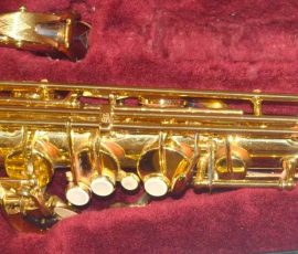 Dave Guardala tenor # 360902 Made in China or Taiwan. Source: jwsax.com Dave Guardala tenor sax, Asian-made saxophone, lacquer with silver bell and neck